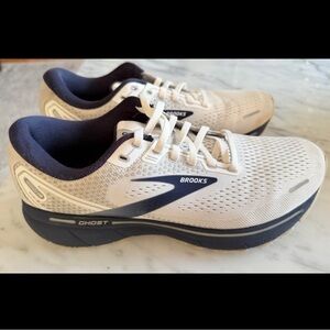 Brooks Ghost 14 Men’s Running Shoes – Size 8.5 White, Lightweight-Preowned